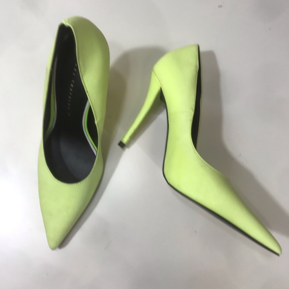 green stiletto shoes
